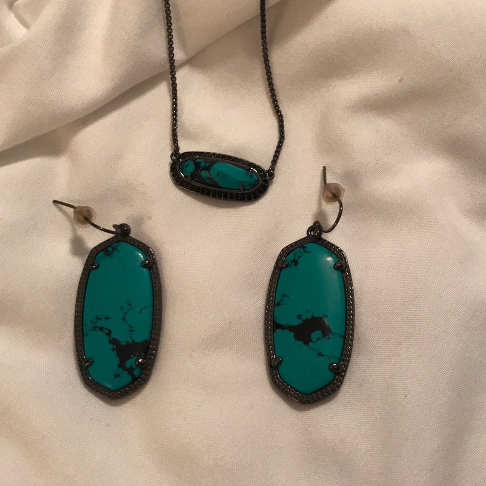 Kendra Scott Elisa Necklace